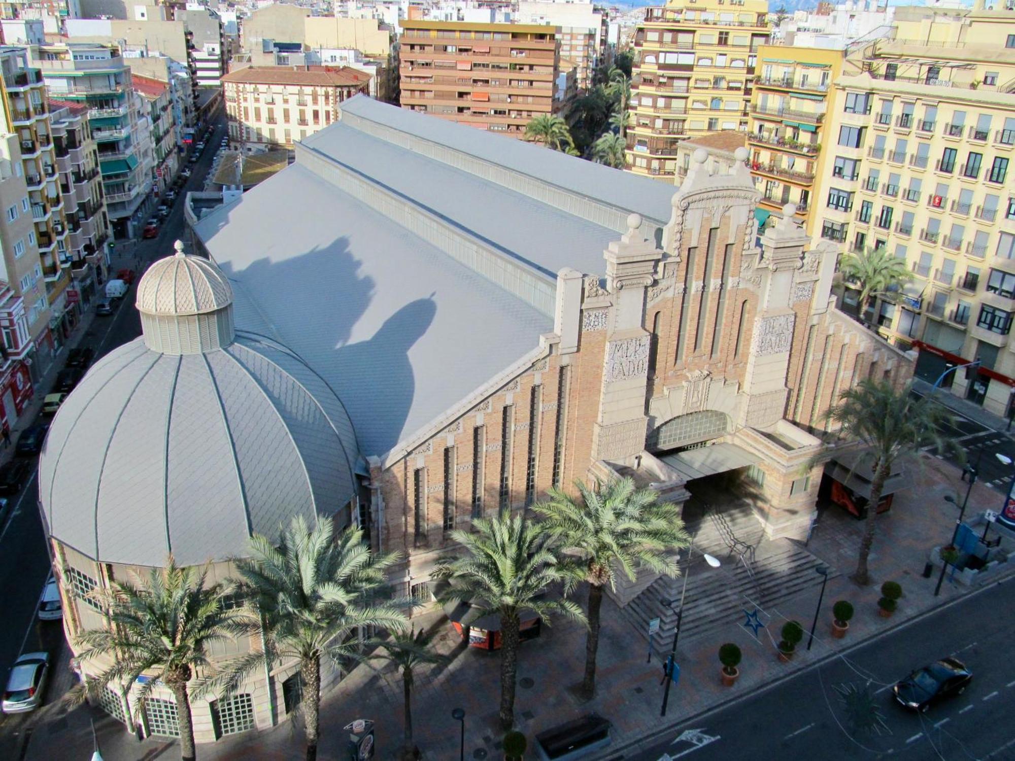 Gran Atico Con Terraza En El Centro De Alicante Exterior foto